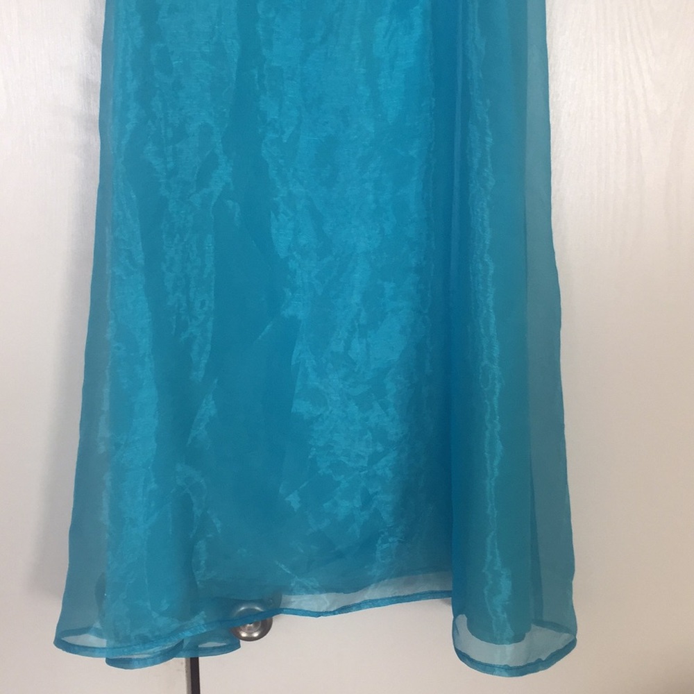 Beautiful two piece sequined prom dress - Picture 5 of 7